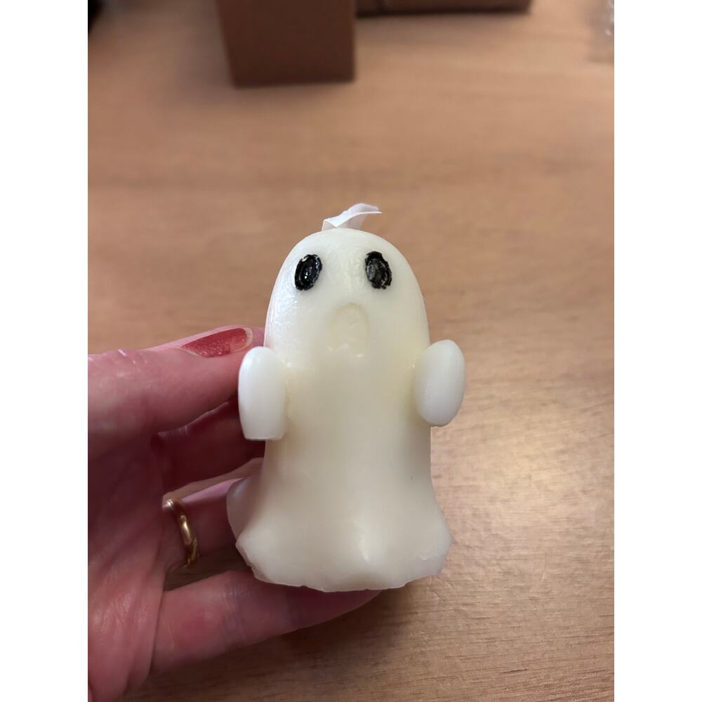 New Bundle of 2 Handmade Halloween Ghost 👻 Candles White 3”h x 2”w